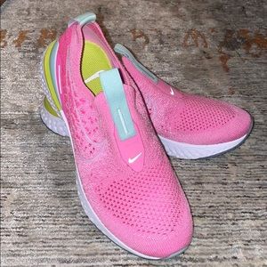 NIKE EPIC PHANTOM REACT FLYKNIT RUNNING SHOE